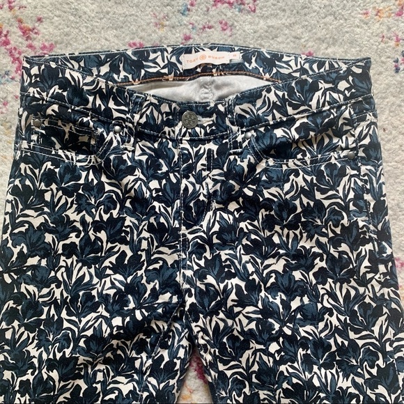 Tory Burch Blaire Super Skinny Jean in Sandshell Nouveau Flower sz 26 - Picture 4 of 6